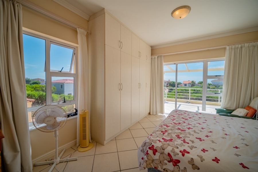 4 Bedroom Property for Sale in St Francis On Sea Eastern Cape